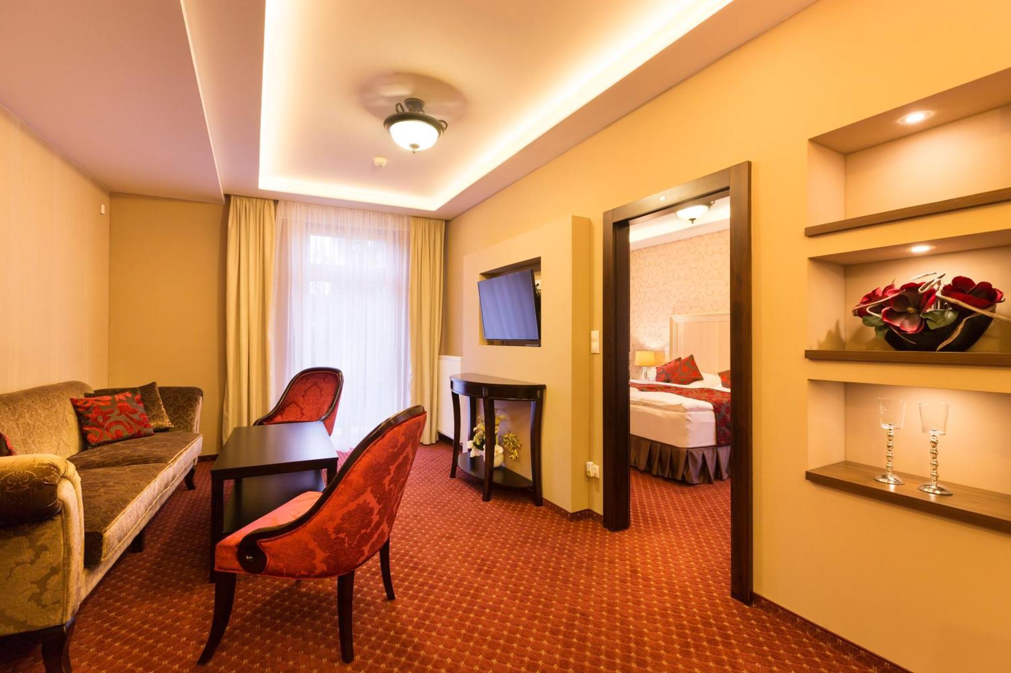 Hotel Dvorana Карловы Вары Экстерьер фото
