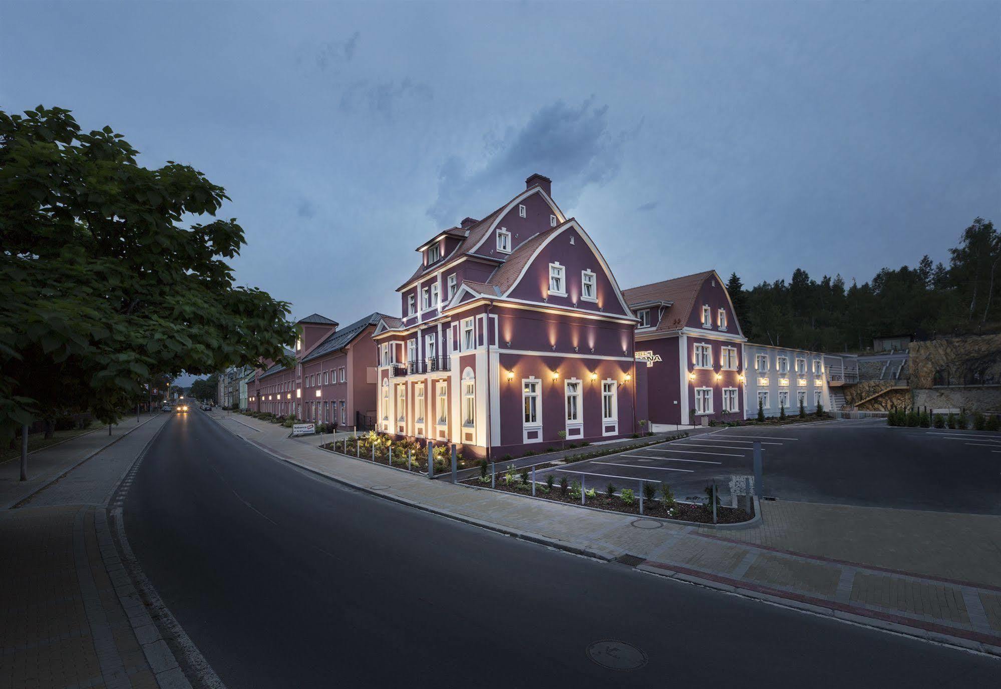 Hotel Dvorana Карловы Вары Экстерьер фото